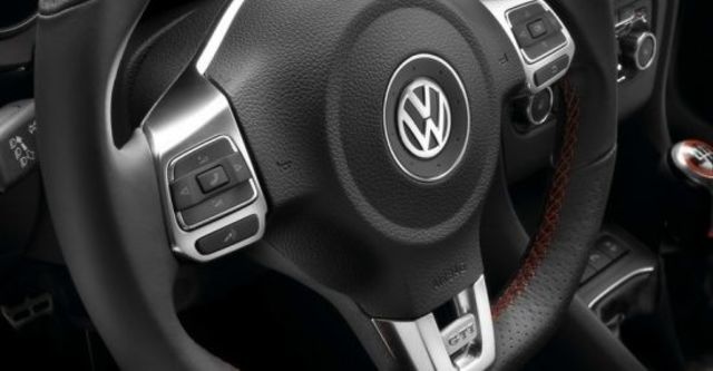 2010 Volkswagen Golf GTI  第8張相片