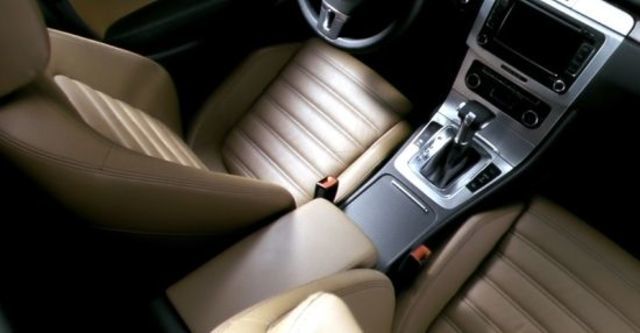 2010 Volkswagen Passat CC 2.0 TSI  第5張相片