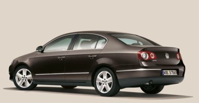 2010 Volkswagen Passat Sedan 1.8 TSI  第4張相片