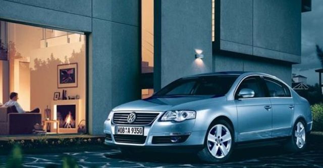2010 Volkswagen Passat Sedan 2.0 TSI  第2張相片
