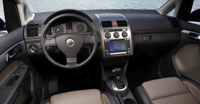 2010 Volkswagen Touran 1.9 TDI  第4張相片