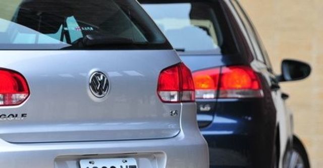 2009 Volkswagen Golf 1.6 TDI CL  第13張相片