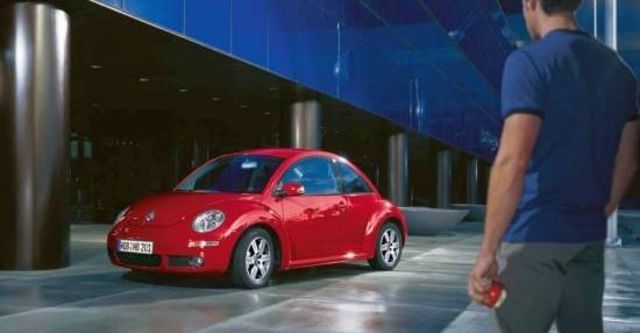 2009 Volkswagen New Bettle 1.6  第8張相片