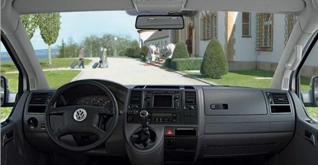 2009 Volkswagen T5 Caravelle 2.5 TDI SWB  第8張相片