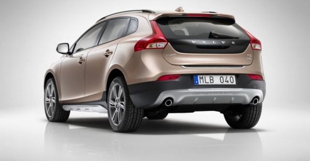 2015 Volvo V40 Cross Country D4豪華版  第3張相片