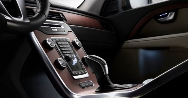 2015 Volvo XC70 D4 旗艦版  第9張相片
