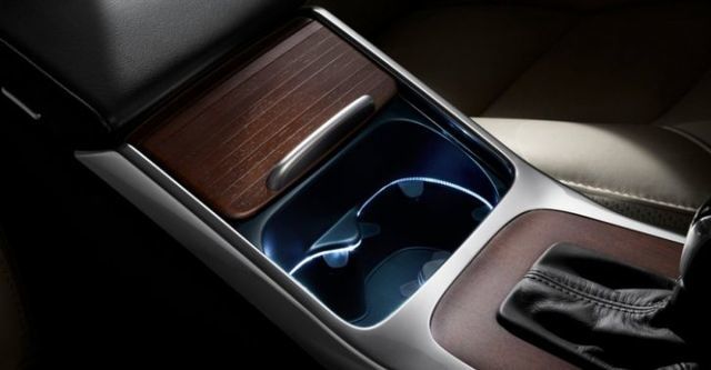 2015 Volvo XC70 D4 旗艦版  第10張相片