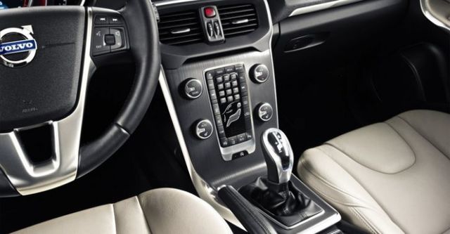 2014 Volvo V40 T5旗艦版  第8張相片