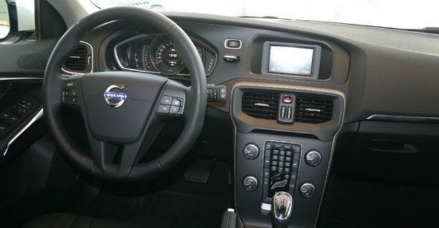 2013 Volvo V40 T5旗艦版  第4張相片