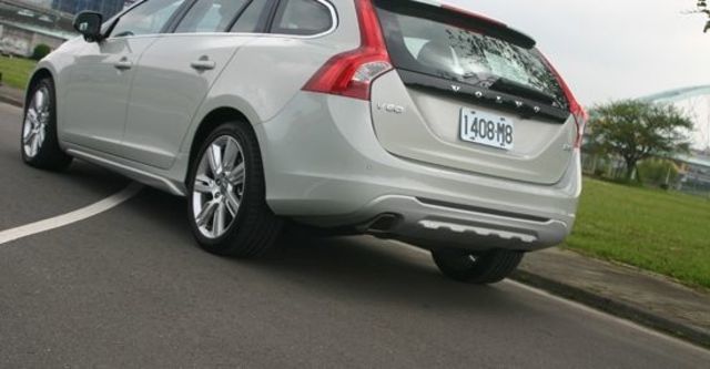 2013 Volvo V60 D4 豪華版  第3張相片