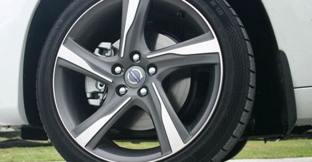 2013 Volvo V60 T5 R-Design  第9張相片
