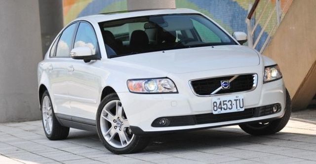 2010 Volvo S40 2  第2張相片