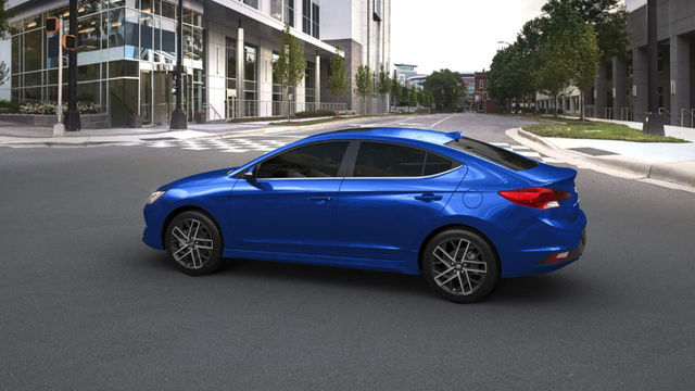 2021 Hyundai Elantra Sport  第3張相片