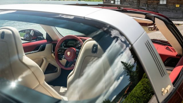 2021 Porsche 911 Targa 4S Heritage Design Edition  第8張相片