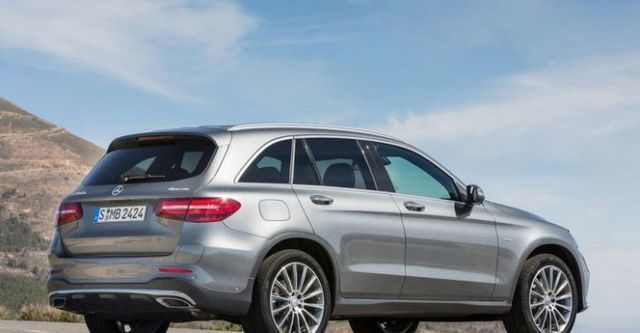 2016 M-Benz GLC-Class GLC250 4MATIC AMG Line  第5張相片