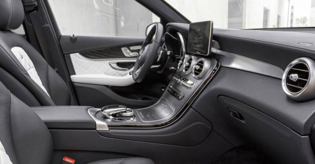 2016 M-Benz GLC-Class GLC250 4MATIC AMG Line  第7張相片