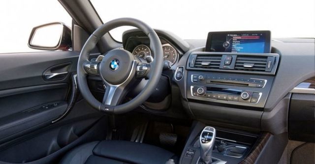2016 BMW 2-Series M235i  第9張相片