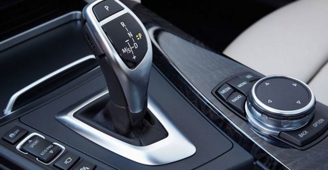 2016 BMW 3-Series Touring 320i  第10張相片