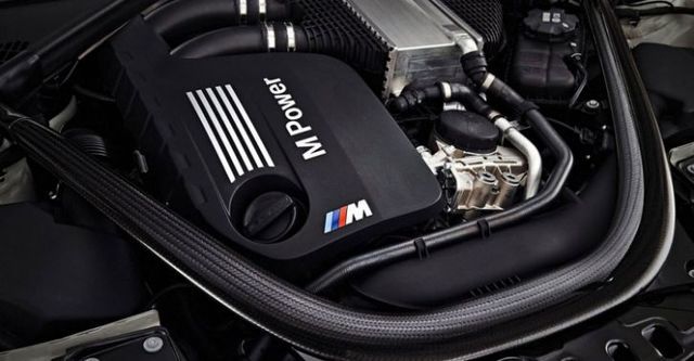 2016 BMW 4-Series Convertible M4  第9張相片