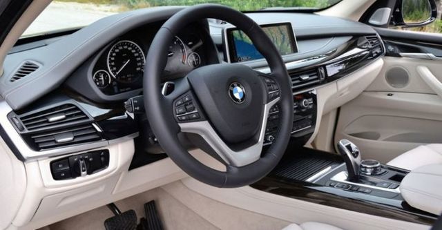 2016 BMW X5 xDrive50i  第8張相片