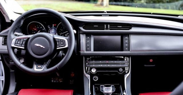 2016 Jaguar XF R-Sport 20d  第6張相片