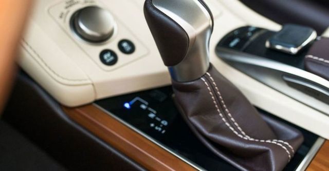 2016 Lexus ES 200旗艦版  第7張相片