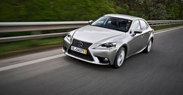 2016 Lexus IS 200t頂級Navi版  第4張相片