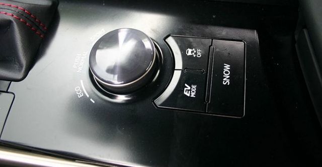 2016 Lexus IS 300h F Sport Navi版  第6張相片