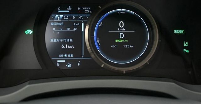 2016 Lexus IS 300h F Sport版  第6張相片