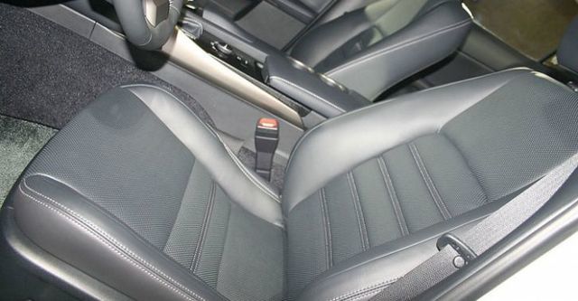 2016 Lexus IS 300h頂級版  第9張相片