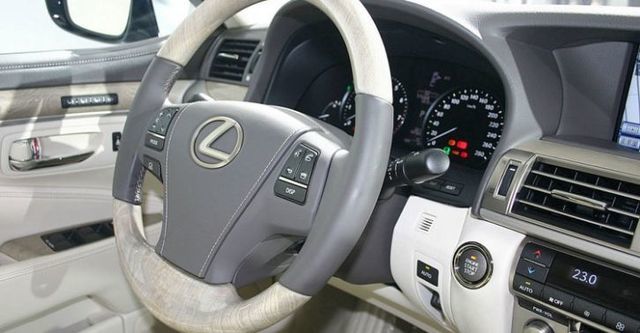 2016 Lexus LS 460L頂級版  第5張相片
