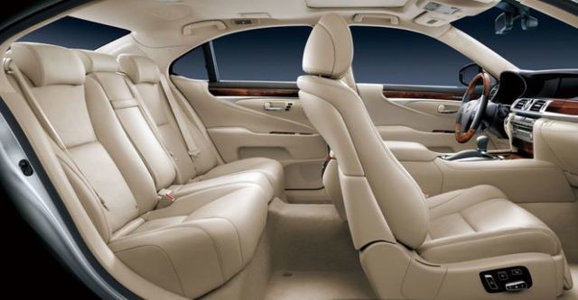 2016 Lexus LS 460L首席長軸版  第4張相片