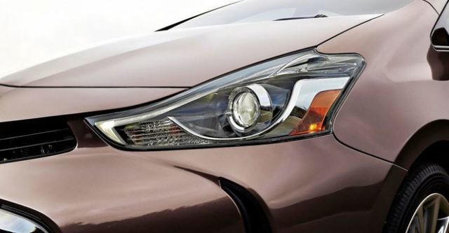 2016 Toyota Prius α 1.8  第6張相片