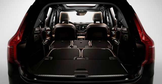 2016 Volvo XC90 D4 Momentum+七人座  第10張相片