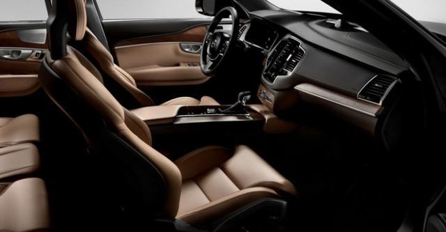 2016 Volvo XC90 D5 Momentum五人座  第7張相片