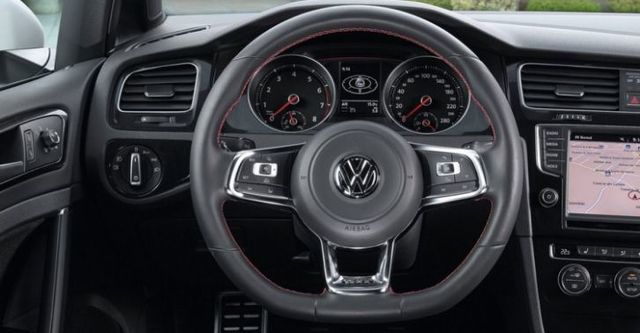 2016 Volkswagen Golf GTI  第8張相片