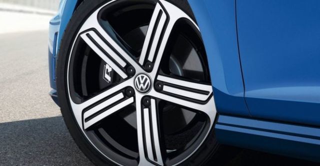 2016 Volkswagen Golf R  第6張相片