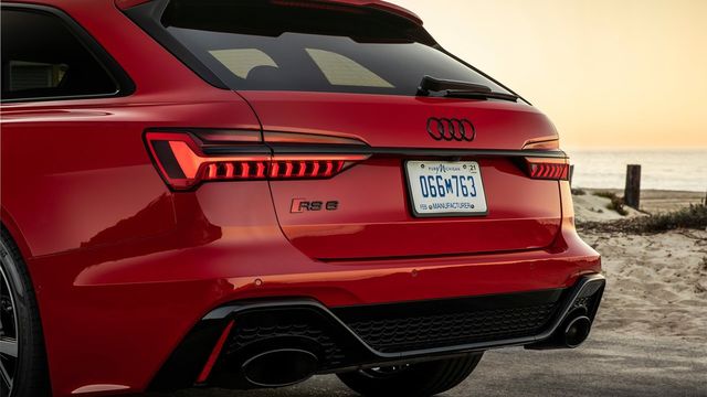2021 Audi A6 Avant RS6  第4張相片