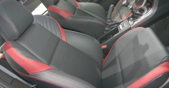2016 Subaru WRX STI 2.5i Premium  第8張相片