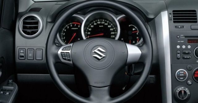 2016 Suzuki Grand Vitara JP 2.4  第8張相片