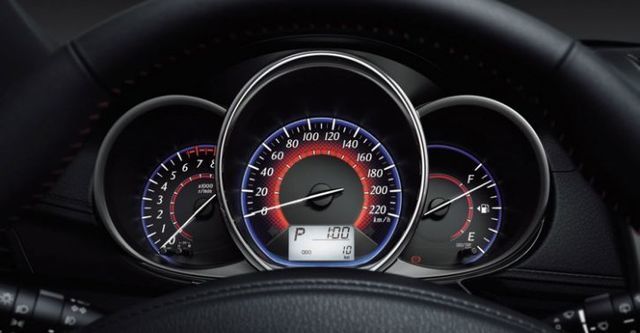 2016 Toyota Yaris 1.5經典Style+  第8張相片