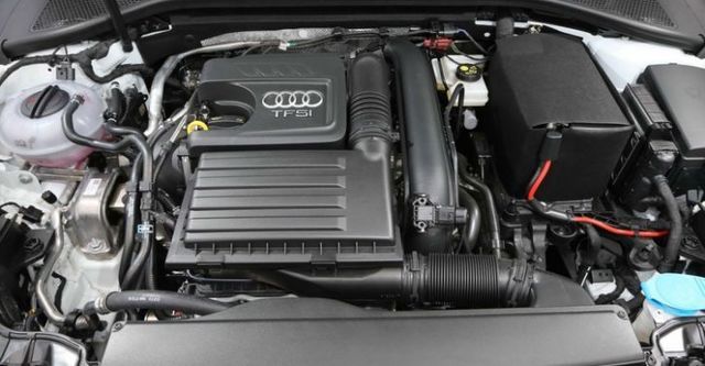 2016 Audi A3 Sedan 35 TFSI CoD  第9張相片