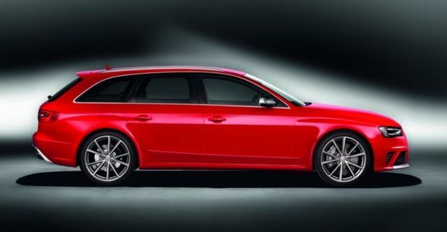 2016 Audi A4 Avant RS4  第6張相片
