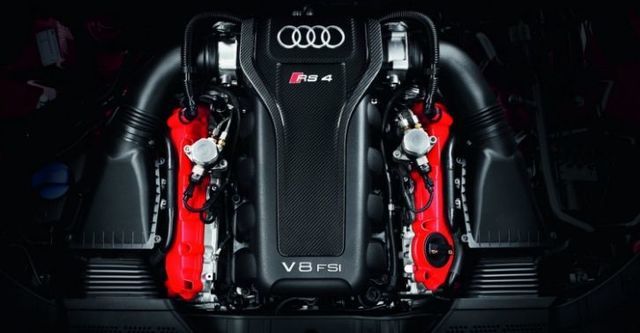 2016 Audi A4 Avant RS4  第7張相片