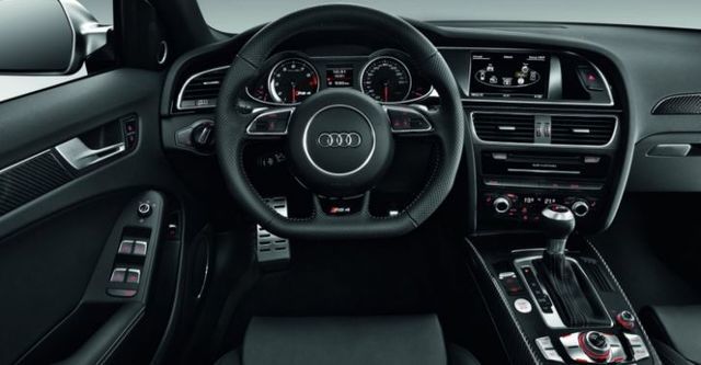 2016 Audi A4 Avant RS4  第8張相片