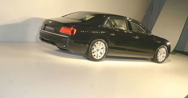 2016 Bentley Flying Spur 6.0 W12  第2張相片