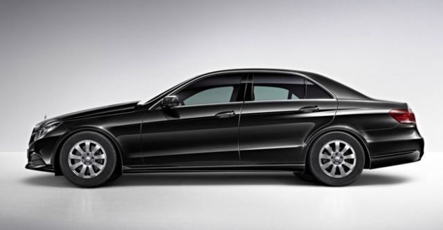 2016 M-Benz E-Class Sedan E200 Classic  第3張相片