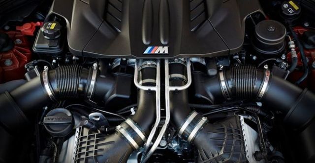 2016 BMW 6-Series Coupe M6  第9張相片