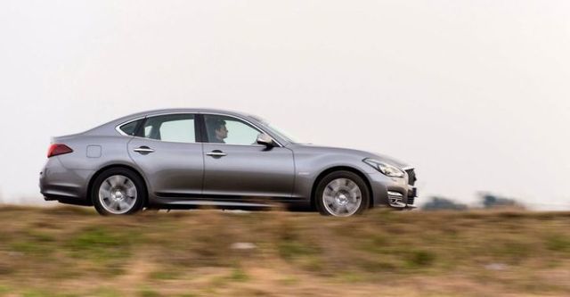 2016 Infiniti Q70 2.5 V6旗艦款  第5張相片