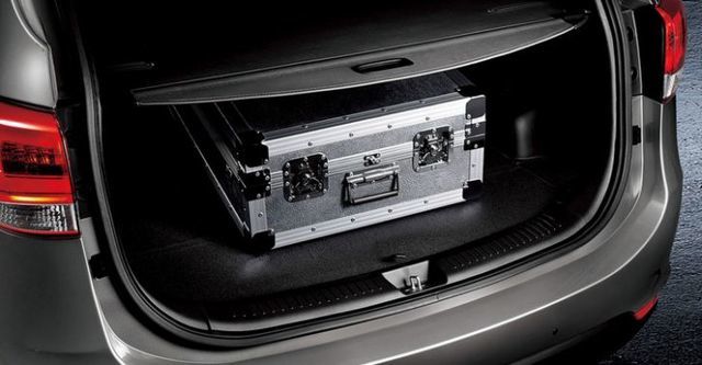 2016 Kia Carens 科技版  第10張相片